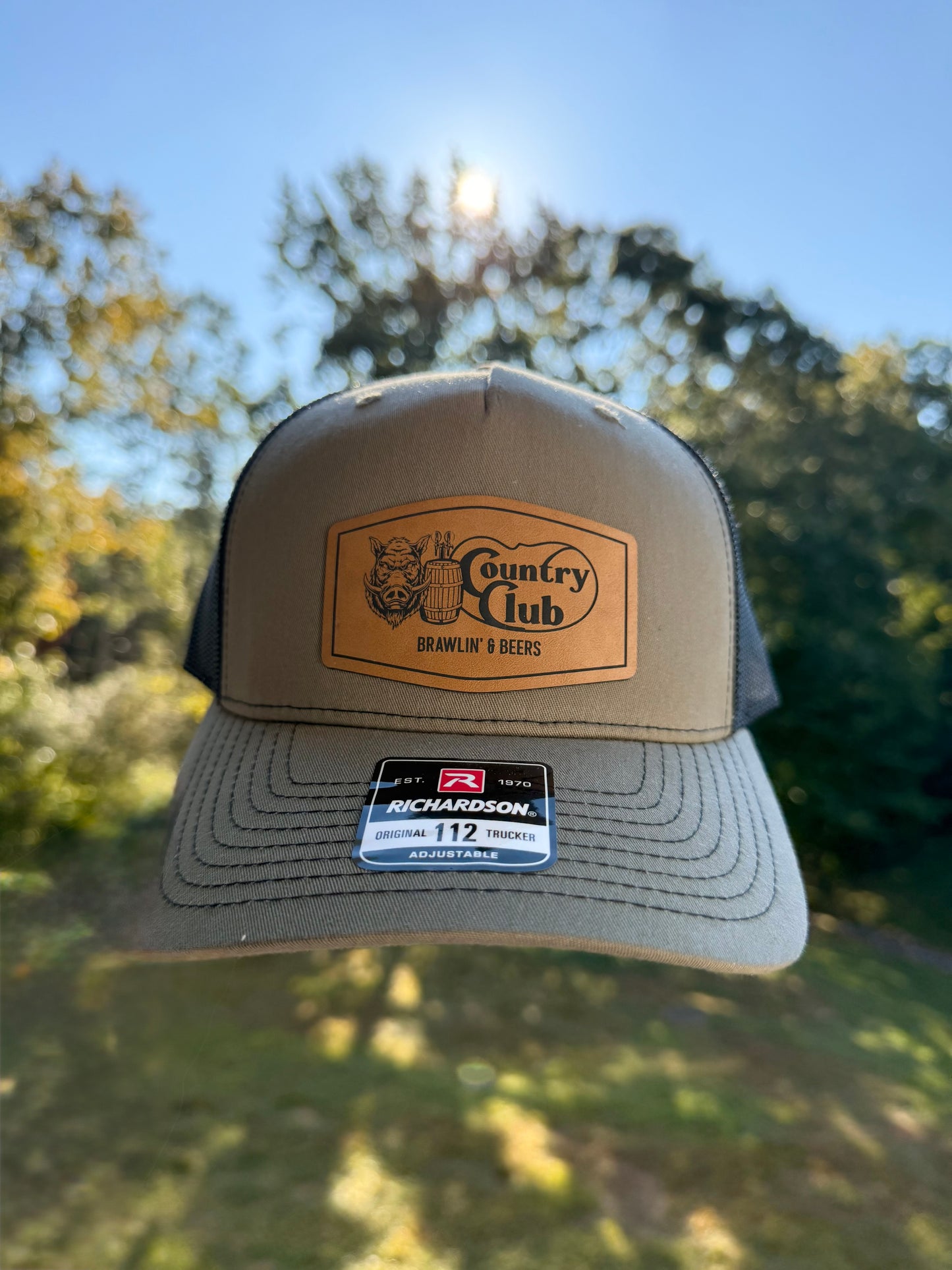 COUNTRY CLUB BARREL TRUCKER